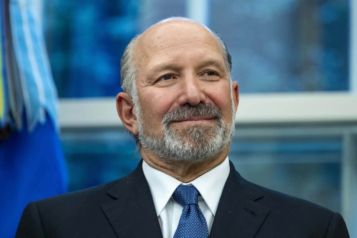 El secretario de Comercio de Estados Unidos, Howard Lutnick, fue captado este miércoles, 6 de agosto, en el despacho Oval de la Casa Blanca, en Washington DC (EUA). (Foto de Bonnie Cash de la agencia EFE)