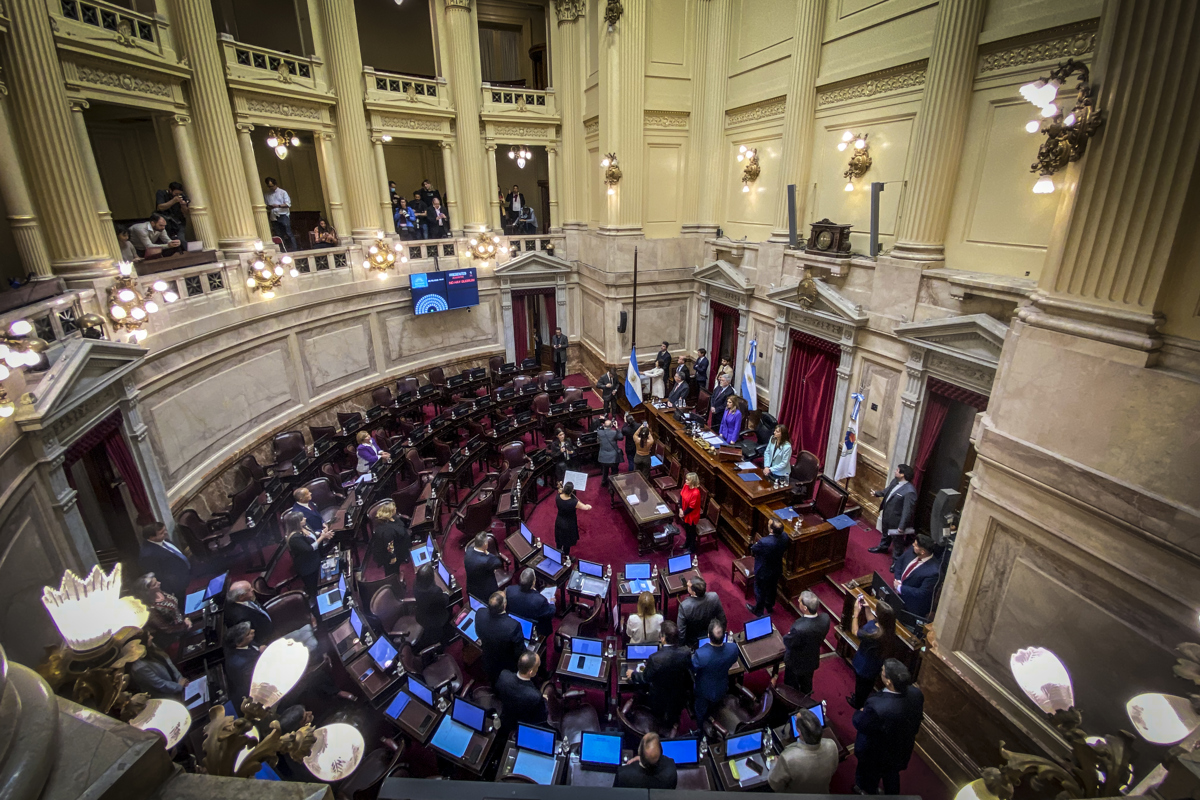 Vista general de archivo de una sesión de la cámara de Senadores en el Congreso de la Nación en Buenos Aires (Argentina). (Foto de Juan Ignacio Roncoroni de la agencia EFE)