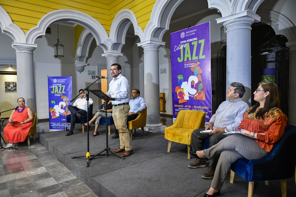 La conferencia de prensa en la Pinacoteca Universitaria. (Foto de las Dirección General de Prensa de la UdeC)