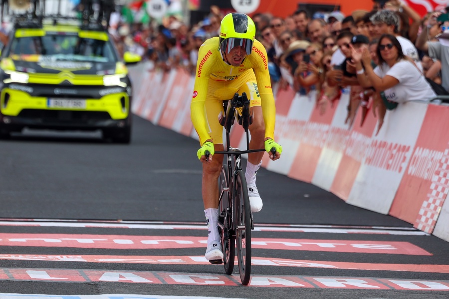 El ruso Artem Nych, en la la 86ª edición de la Vuelta a Portugal. (Foto de EFE)