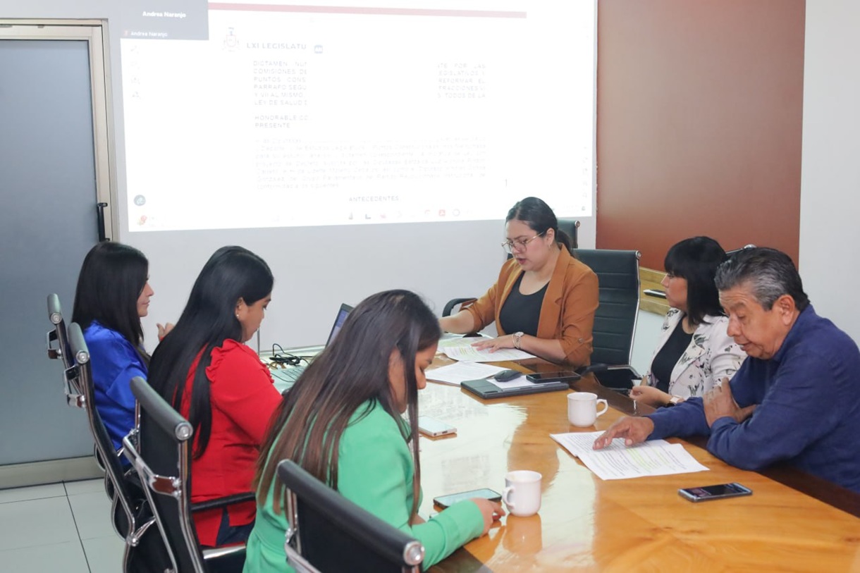 (Foto tomada de la página oficial de Facebook del H Congreso del Estado de Colima)