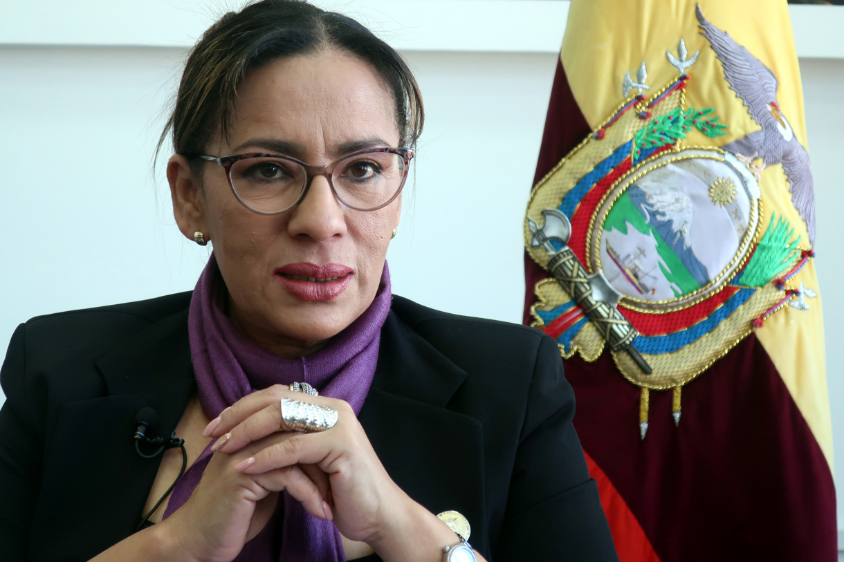 La ministra de Gobierno de Ecuador, Zaida Rovira, durante una entrevista con EFE, en Quito (Ecuador). (Foto de archivo de Francisco Chávez de la agencia EFE)