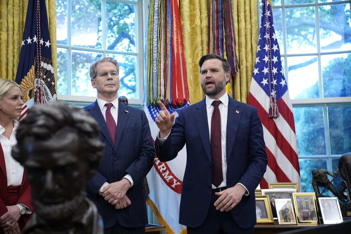 Fotografía del 26 de septiembre de 2025 del vicepresidente de EUA, JD Vance. (Foto de Yuri Gripas de la agencia EFE)