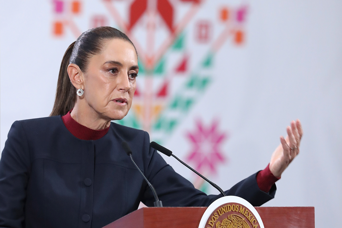 La presidenta de México, Claudia Sheinbaum, participa durante su conferencia de prensa este jueves en Palacio Nacional de la Ciudad de México (México). (Foto de Mario Guzmán de la agencia EFE)