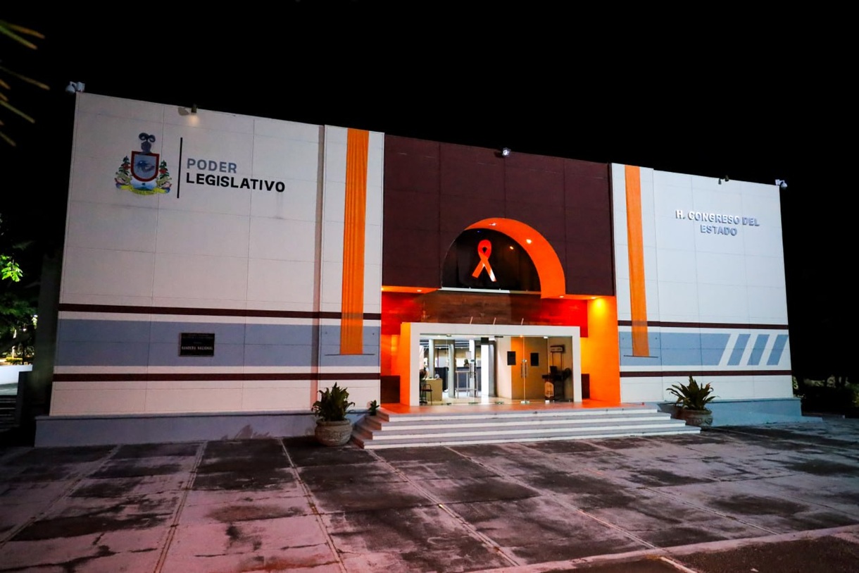 (Foto tomada de las redes sociales del Congreso del Estado de Colima)