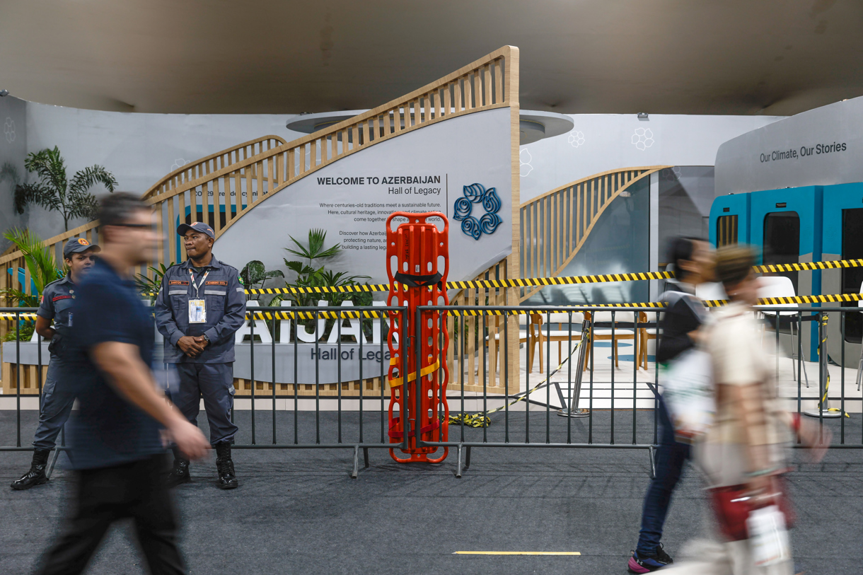Vista general este viernes, 21 de noviembre, de los alrededores de sede de negociaciones de la COP30, en Belém (Brasil). (Foto de Fraga Alves de la agencia EFE)