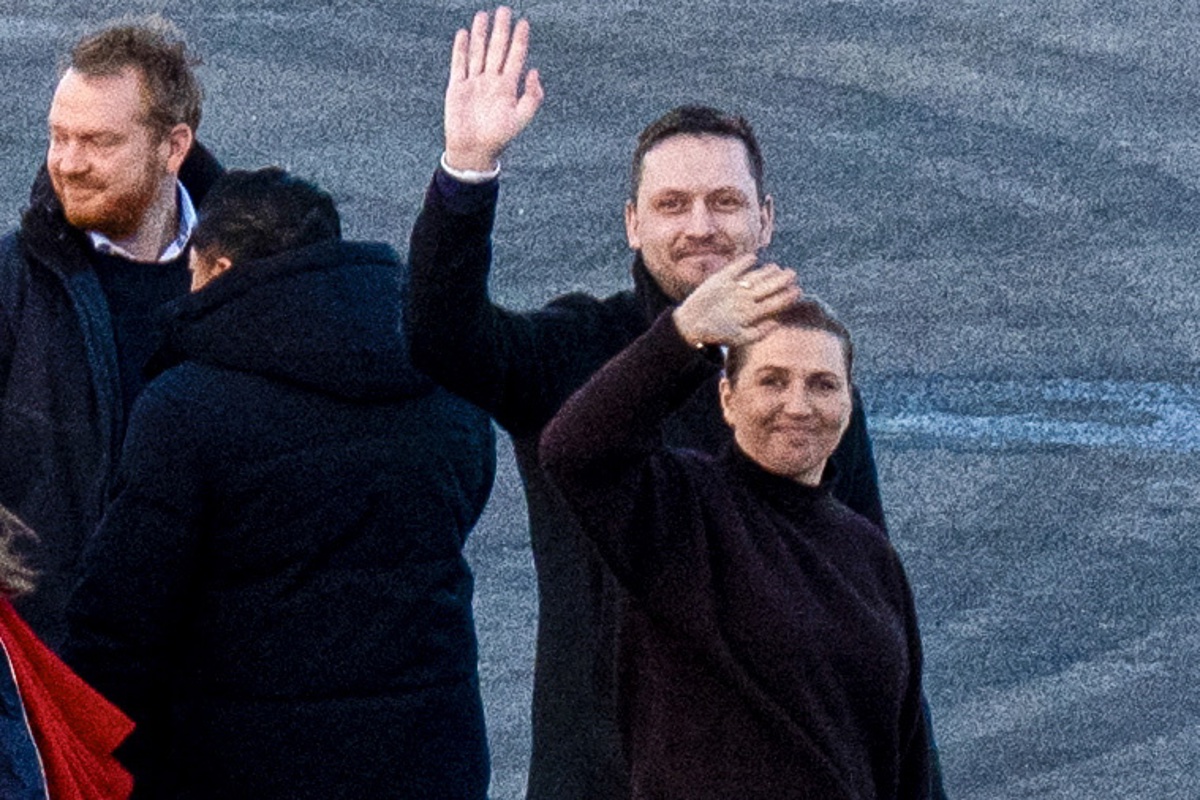 La Primera Ministra danesa, Mette Frederiksen, en el aeropuerto de Nuuk, Groenlandia, el 23 de enero de 2026. (Foto de Rodrigo Freitas de la agencia EFE/EPA)