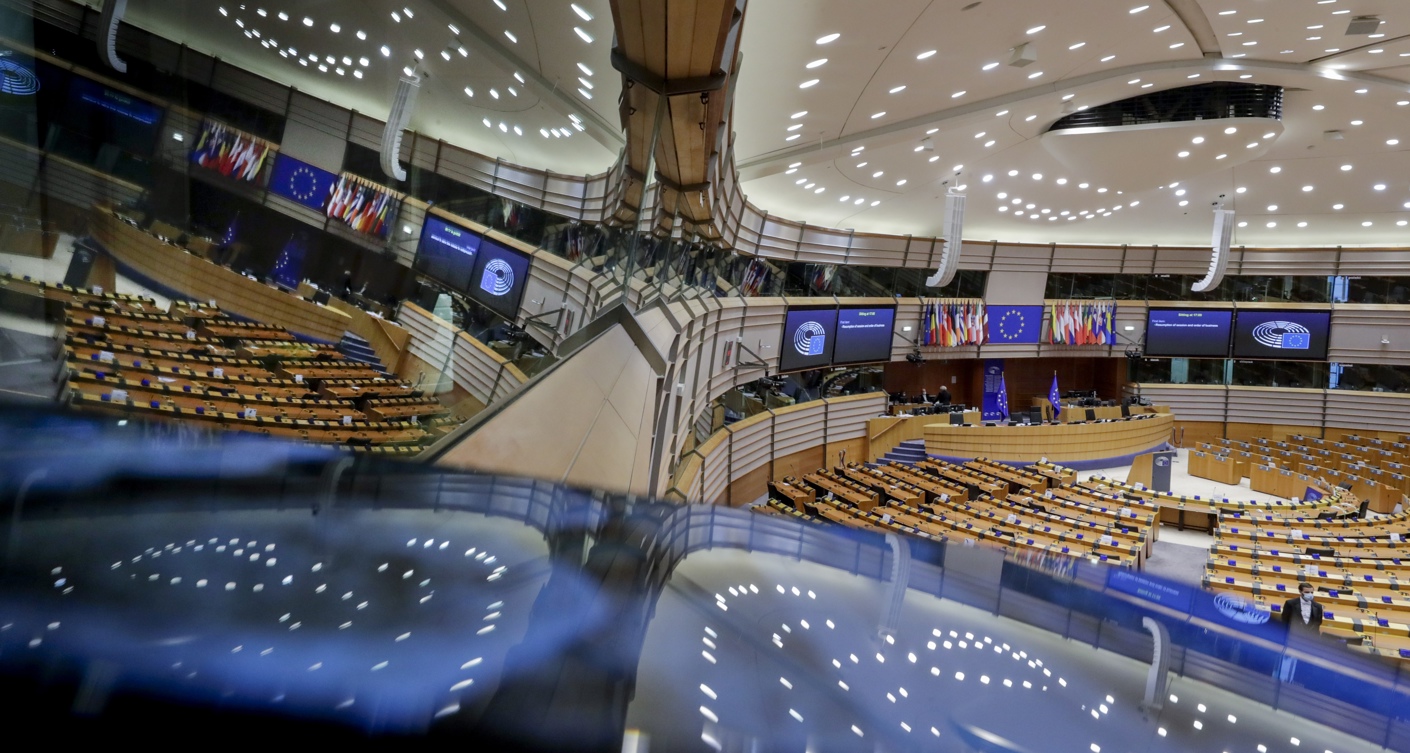 El hemiciclo del Parlamento Europeo. (Foto de Olivier Hoslet de la agencia EFE)
