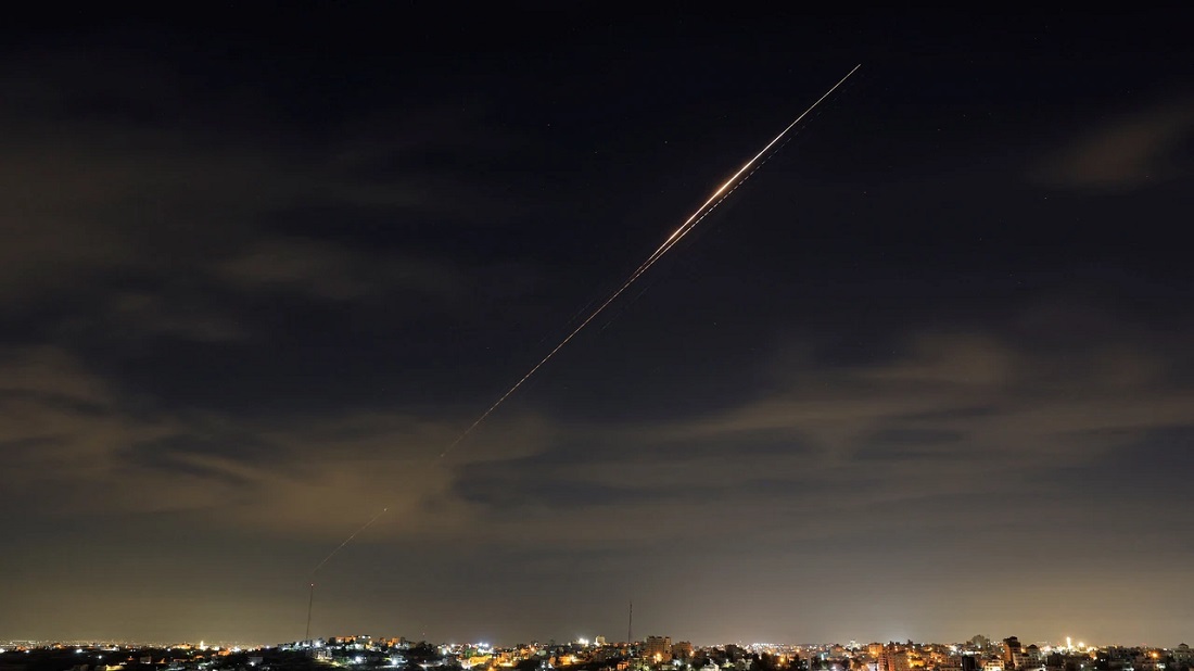 Impactan proyectiles instalaciones energéticas en Irán sin víctimas