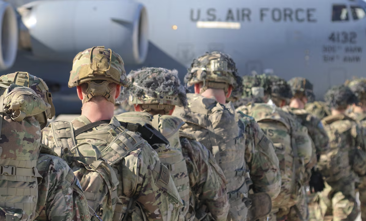 Ordenó el Pentágono desplegar 2 mil paracaidistas en Medio Oriente