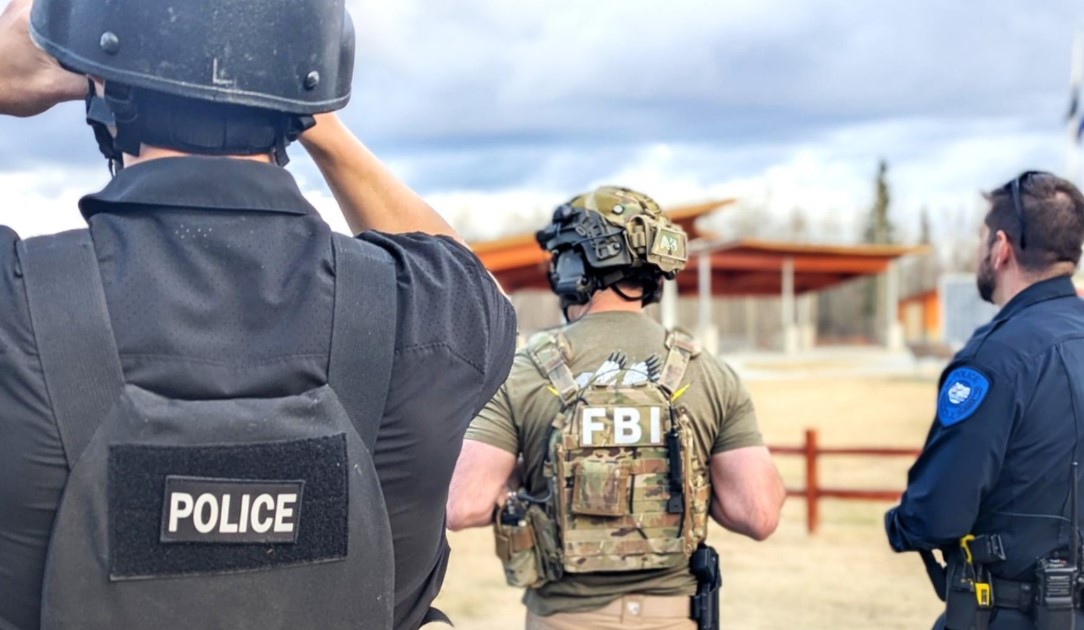 Moviliza el FBI a sus equipos tácticos para el Mundial - El Comentario